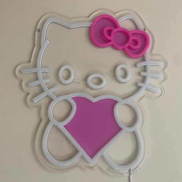 Hello Kitty light up LED sign💋 - Picture 4 of 4